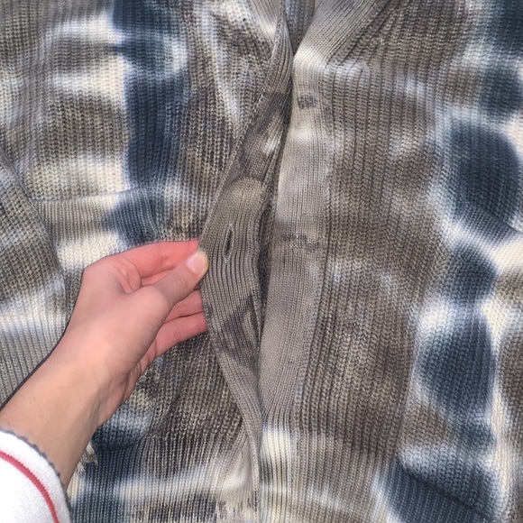 Young Fabulous and Broke Cardigan *missing a button - Picture 5 of 11